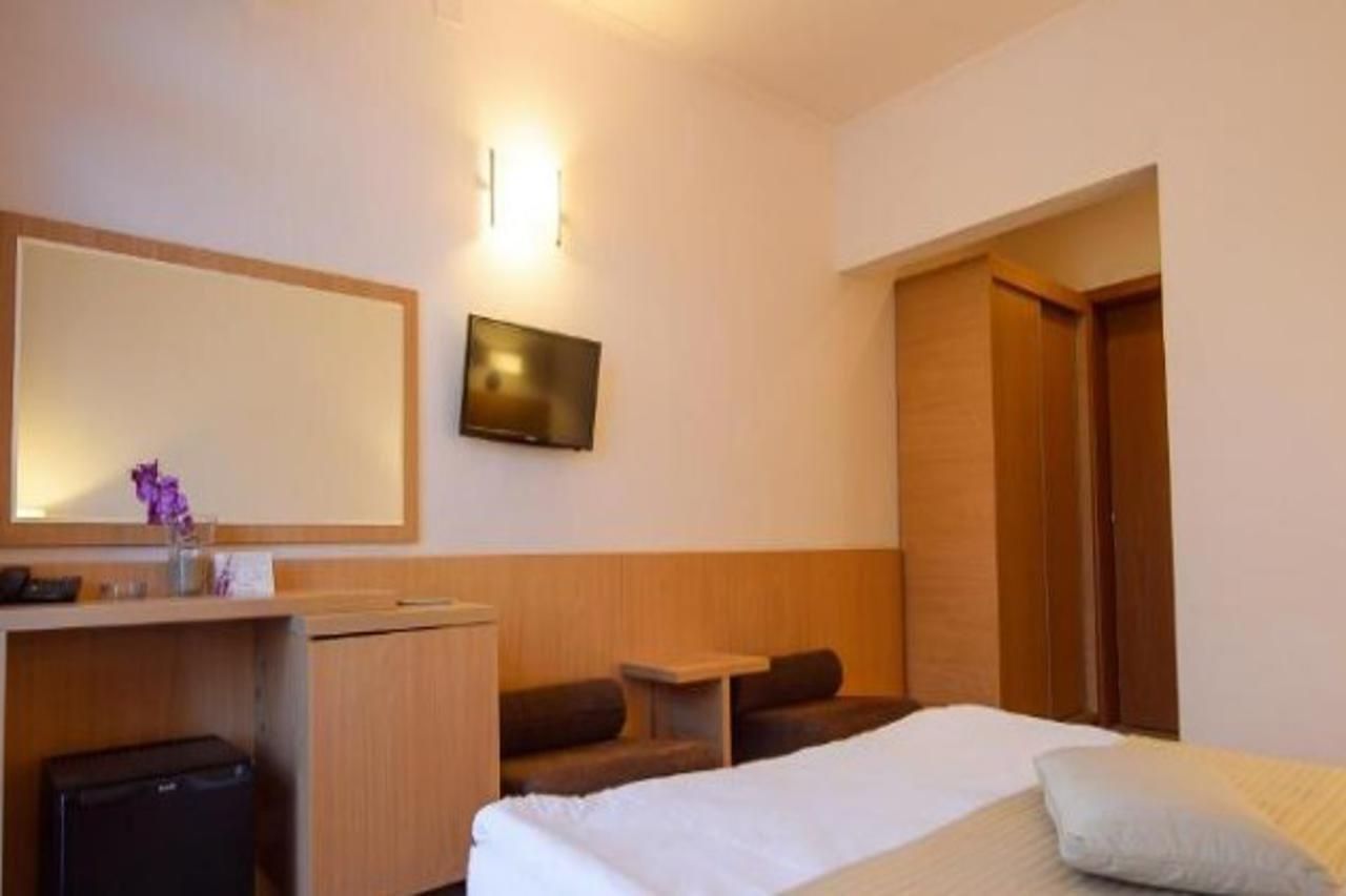 Hotel Sara Нептун Экстерьер фото