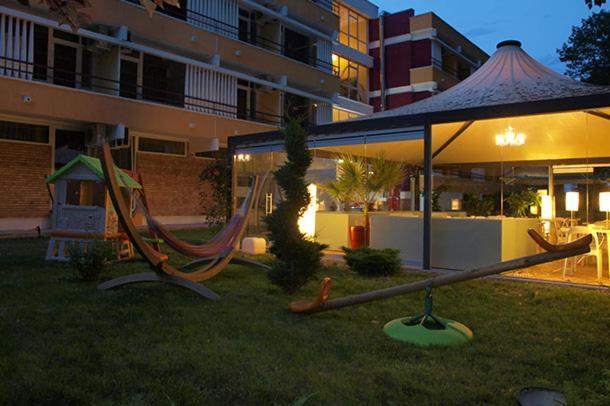 Hotel Sara Нептун Экстерьер фото