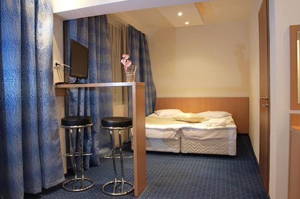 Hotel Sara Нептун Экстерьер фото